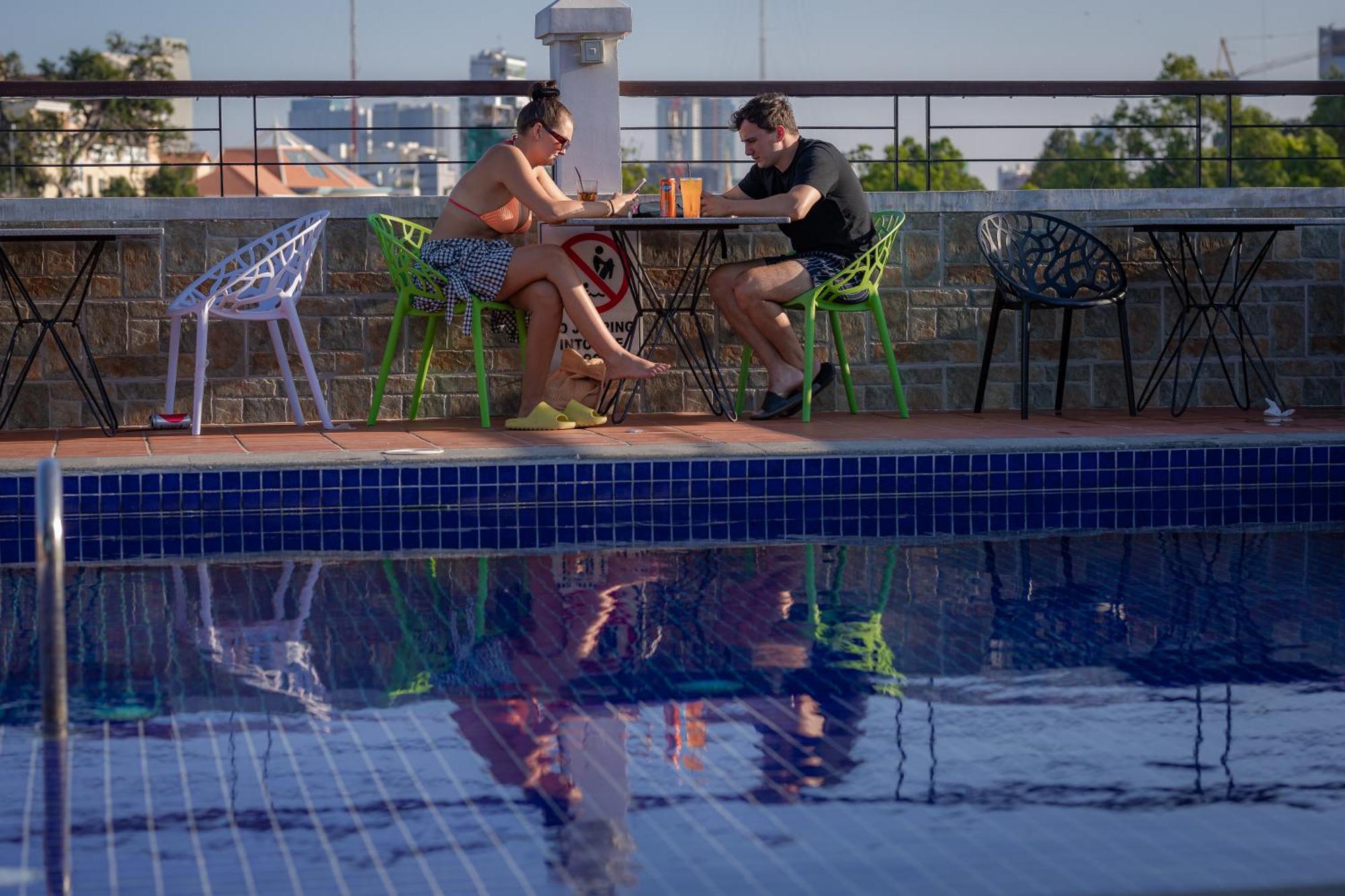 Pooltop Phnom Penh Exteriör bild