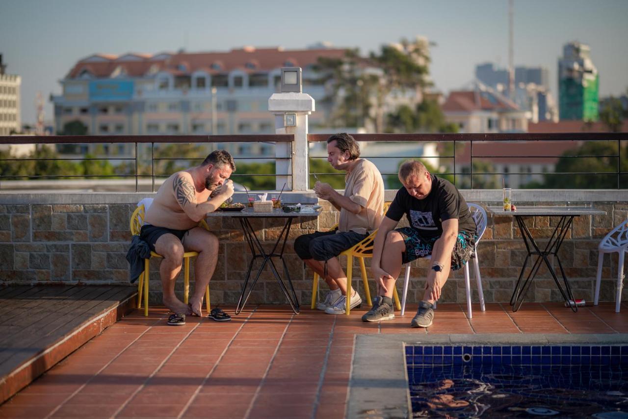 Pooltop Phnom Penh Exteriör bild