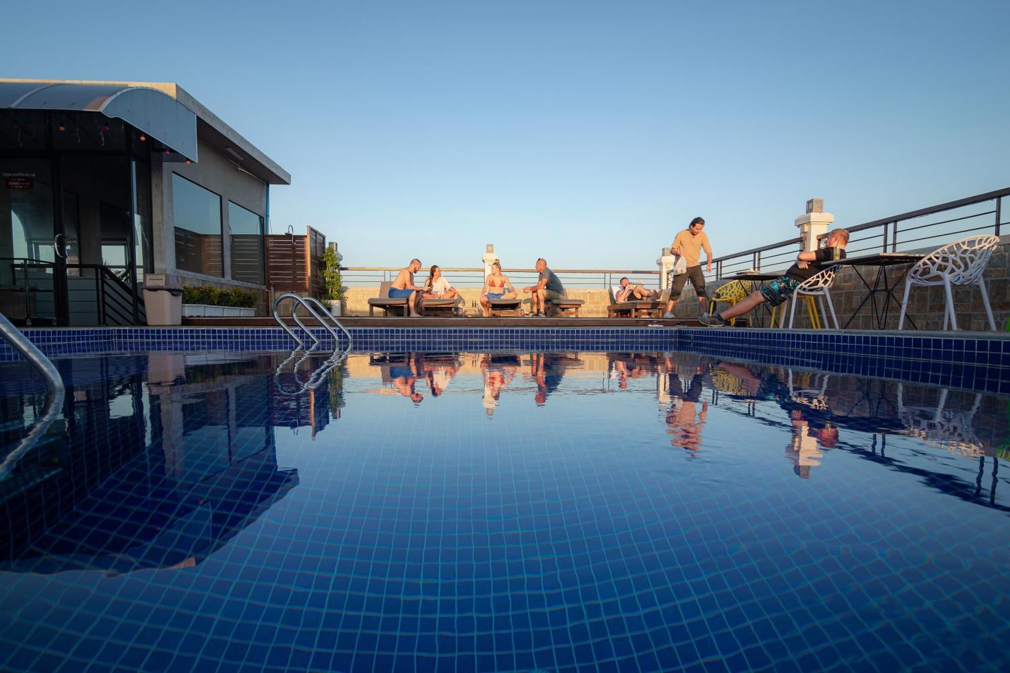Pooltop Phnom Penh Exteriör bild